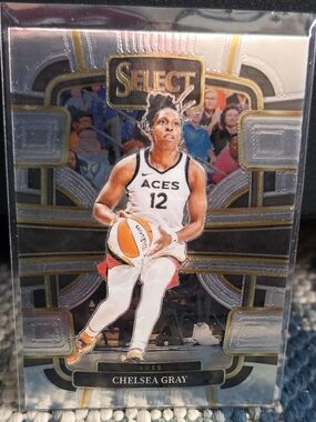 Sixteen 2024 Panini WNBA Select Concourse Series